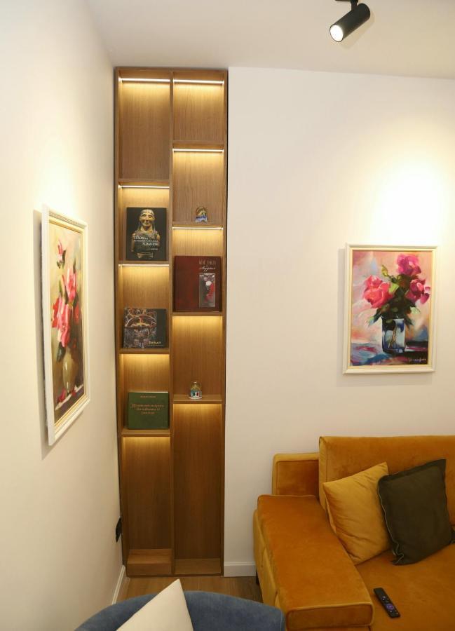 Mjolly Apartment Тирана Екстер'єр фото