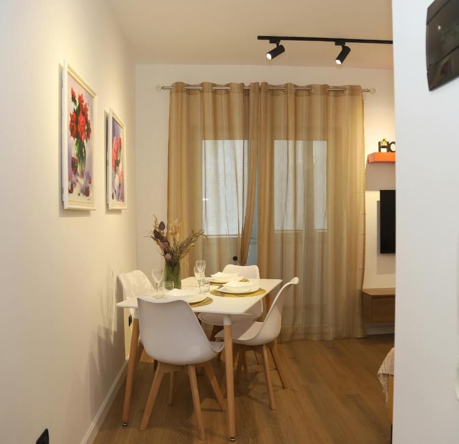 Mjolly Apartment Тирана Екстер'єр фото