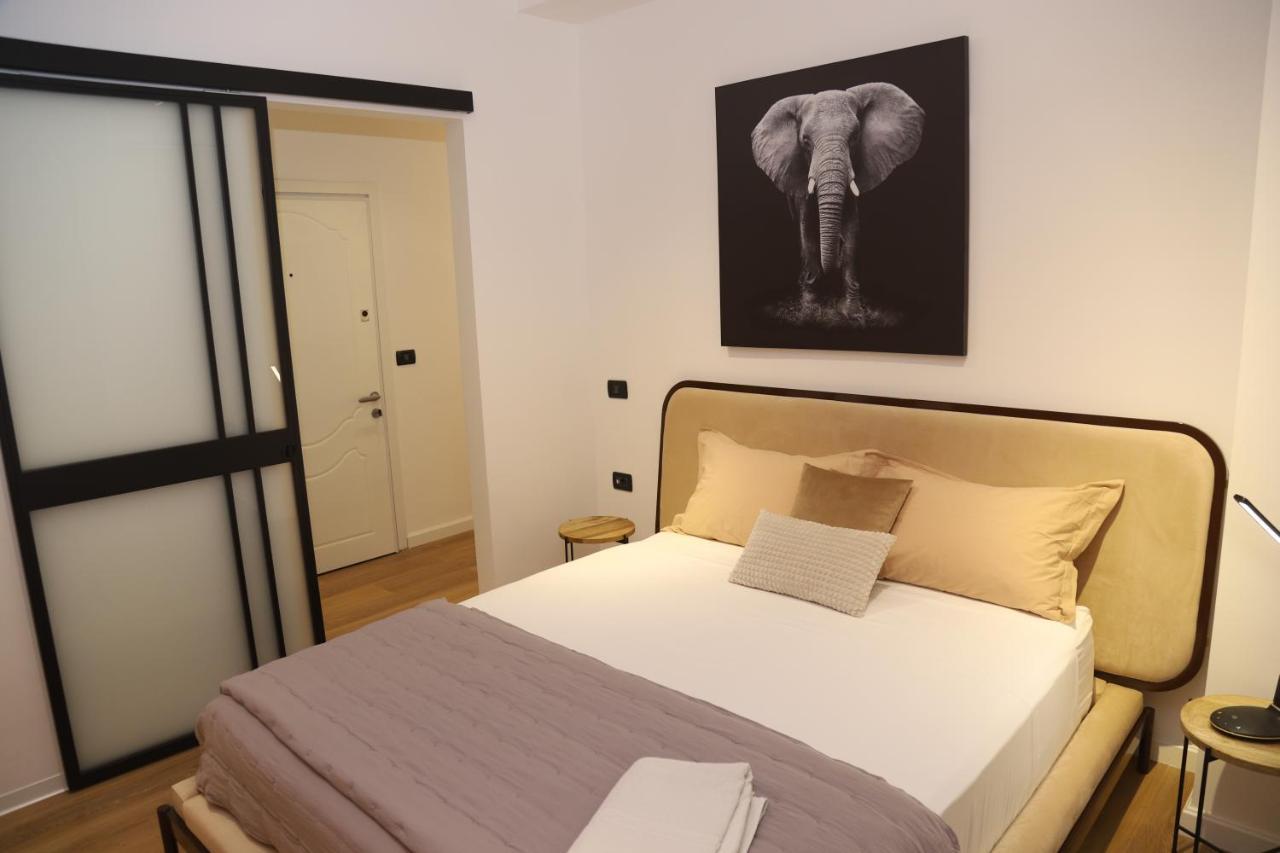 Mjolly Apartment Тирана Екстер'єр фото