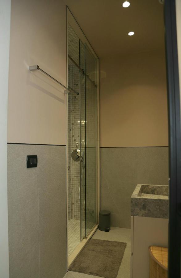 Mjolly Apartment Тирана Екстер'єр фото