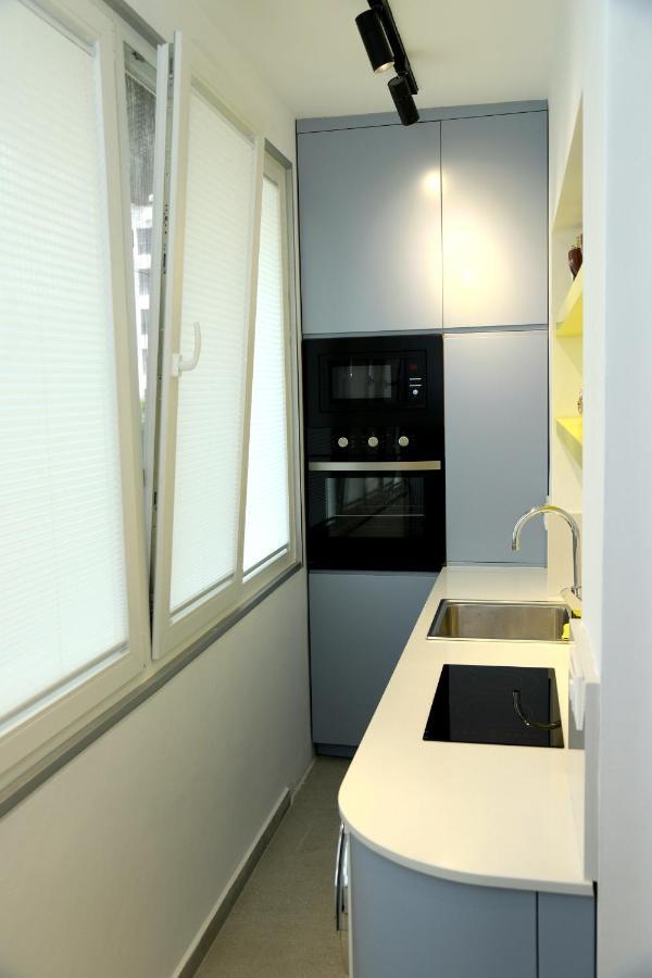 Mjolly Apartment Тирана Екстер'єр фото